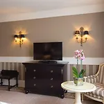 Hotel Intercontinental Chantilly Chateau Mont Royal By Ihg 5*
