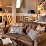 Intercontinental Chantilly Chateau Mont Royal By Ihg Hotel 5*