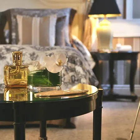 Отель Intercontinental Chantilly Chateau Mont Royal By Ihg Ла-Шапель-ан-Серваль