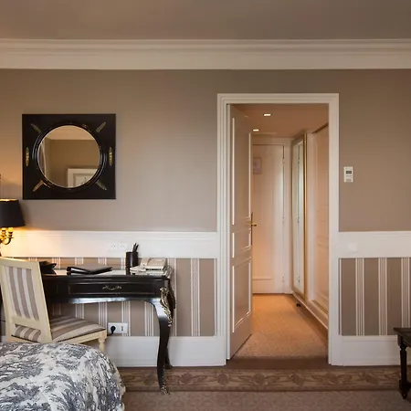 Отель Intercontinental Chantilly Chateau Mont Royal By Ihg Ла-Шапель-ан-Серваль