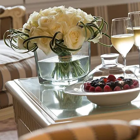Отель Intercontinental Chantilly Chateau Mont Royal By Ihg