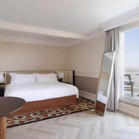 Intercontinental Chantilly Chateau Mont Royal By Ihg Отель