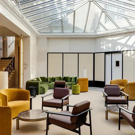 Отель Intercontinental Chantilly Chateau Mont Royal By Ihg Ла-Шапель-ан-Серваль