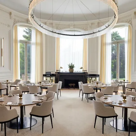 Отель Intercontinental Chantilly Chateau Mont Royal By Ihg