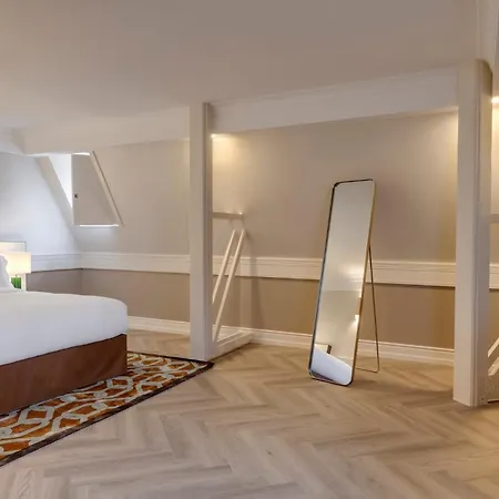Intercontinental Chantilly Chateau Mont Royal By Ihg 5*