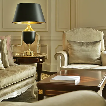 Отель Intercontinental Chantilly Chateau Mont Royal By Ihg Ла-Шапель-ан-Серваль