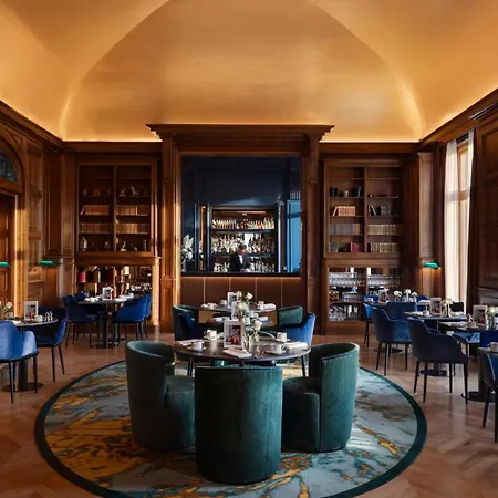 Intercontinental Chantilly Chateau Mont Royal By Ihg Отель