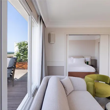 Intercontinental Chantilly Chateau Mont Royal By Ihg Отель 5*