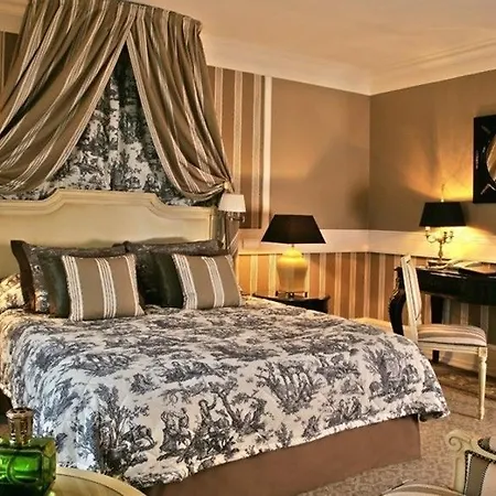 Intercontinental Chantilly Chateau Mont Royal By Ihg 5*