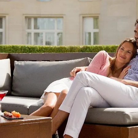 Intercontinental Chantilly Chateau Mont Royal By Ihg Отель