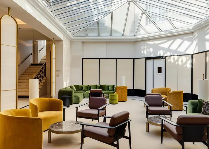 Hotel Intercontinental Chantilly Chateau Mont Royal By Ihg La Chapelle-en-Serval