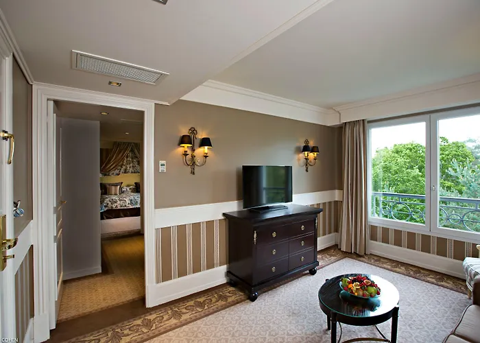 Intercontinental Chantilly Chateau Mont Royal By Ihg Hotel