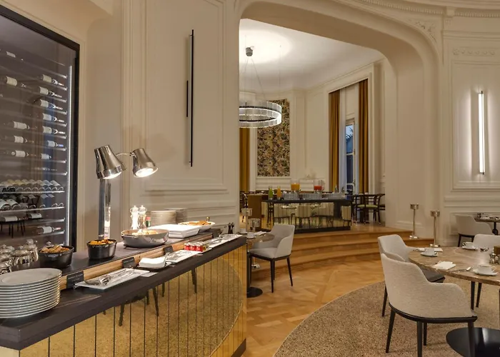 Intercontinental Chantilly Chateau Mont Royal By Ihg 5* La Chapelle-en-Serval