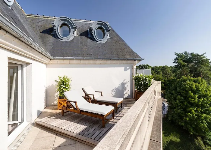 Hotel Intercontinental Chantilly Chateau Mont Royal By Ihg